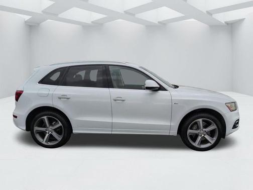 Ibis White 2017 Audi Q5 3.0T Premium Plus