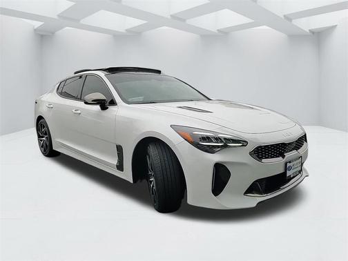 2022 Kia Stinger GT-Line