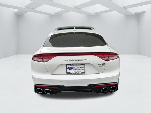 2022 Kia Stinger GT-Line