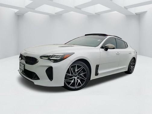 2022 Kia Stinger GT-Line