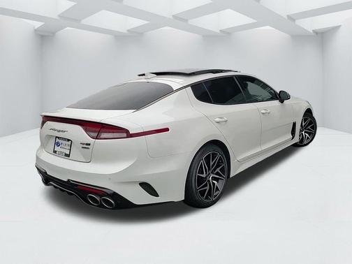 2022 Kia Stinger GT-Line