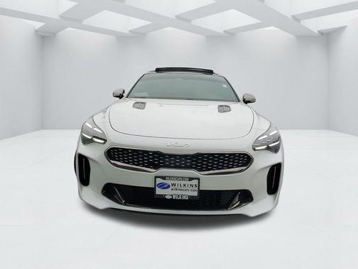 2022 Kia Stinger GT-Line