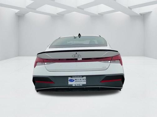 2025 Hyundai ELANTRA HEV SEL Sport