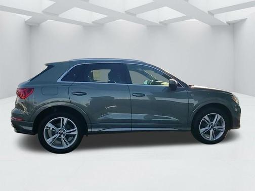 2021 Audi Q3 45 S line Premium