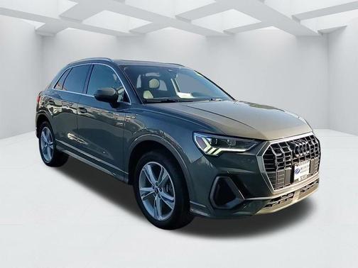 2021 Audi Q3 45 S line Premium