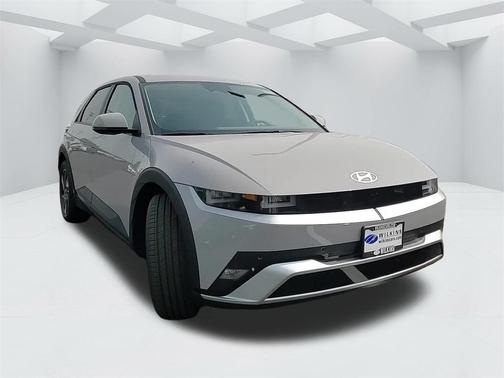 2025 Hyundai IONIQ 5 SE