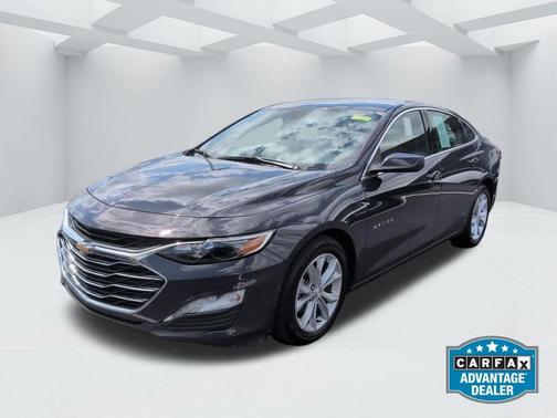 Night 2025 Chevrolet Malibu LT
