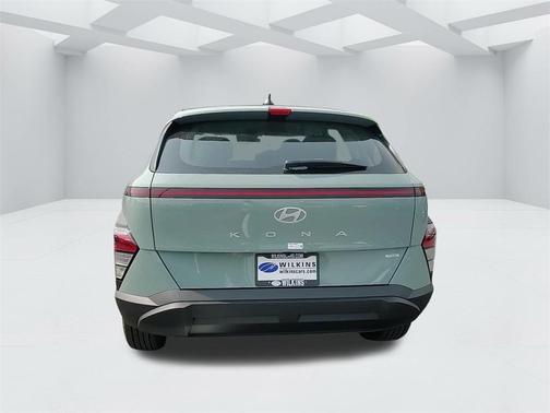 2025 Hyundai KONA SE
