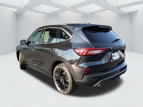 2023 Ford Escape ST-Line Elite