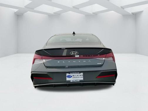 2025 Hyundai ELANTRA HEV SEL Sport