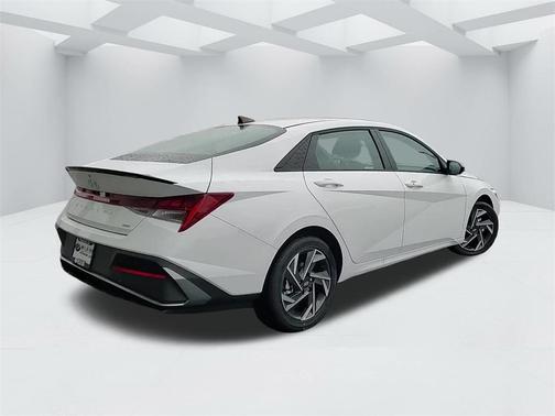 2025 Hyundai ELANTRA HEV SEL Sport