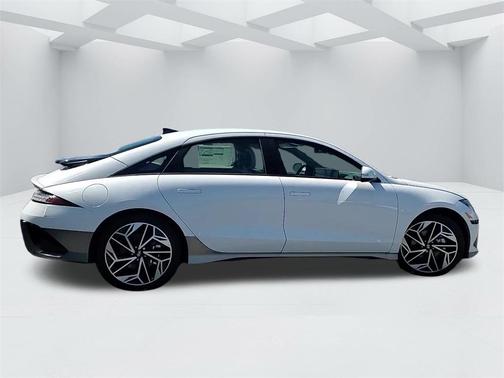 2025 Hyundai IONIQ 6 SEL