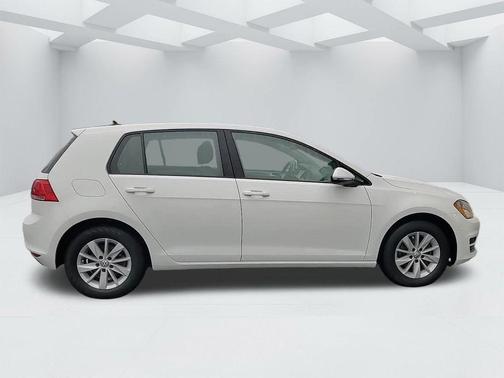 2016 Volkswagen Golf TSI S 4-Door