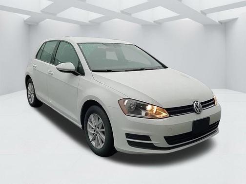 2016 Volkswagen Golf TSI S 4-Door