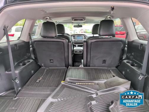 Midnight Black Metallic 2016 Toyota Highlander Limited