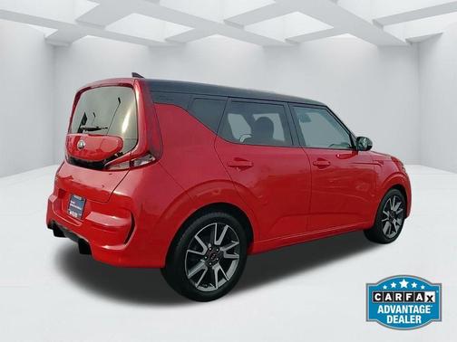 Inferno Red / Black Roof 2020 Kia Soul GT-Line 2.0L
