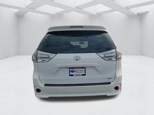 2017 Toyota Sienna L
