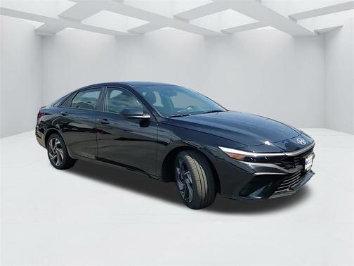 2025 Hyundai ELANTRA HEV SEL Sport