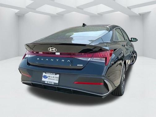 2025 Hyundai ELANTRA HEV SEL Sport