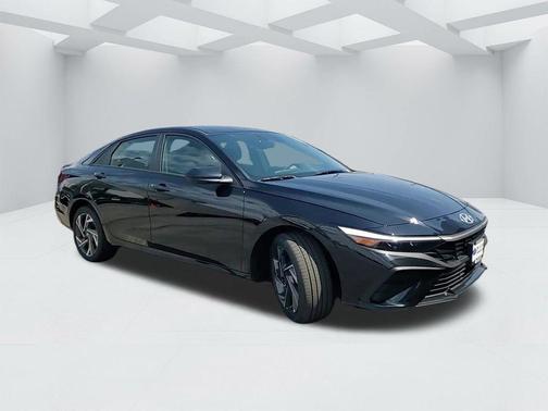 2025 Hyundai ELANTRA HEV SEL Sport