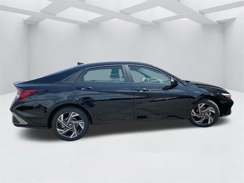 2025 Hyundai ELANTRA HEV SEL Sport