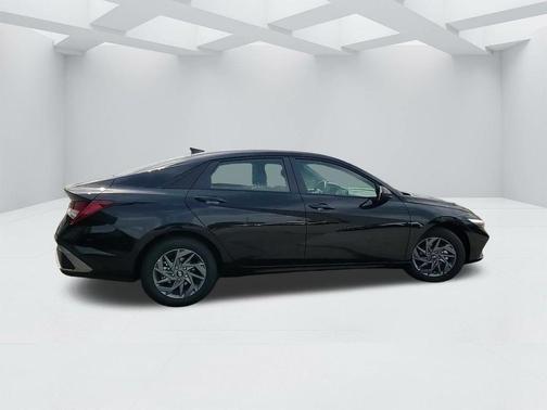 2025 Hyundai ELANTRA HEV Blue