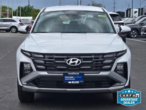 White Pearl 2025 Hyundai TUCSON SE