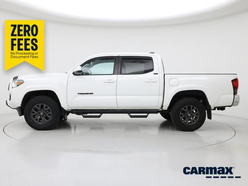 White 2023 Toyota Tacoma SR5