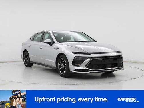 Silver 2025 Hyundai SONATA SE