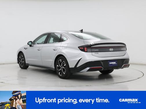 Silver 2025 Hyundai SONATA SE