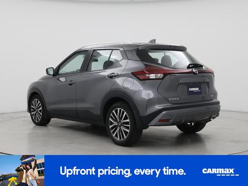 Gray 2021 Nissan Kicks SV