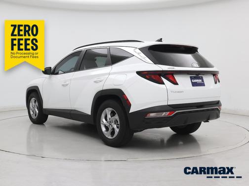 White 2024 Hyundai TUCSON SEL