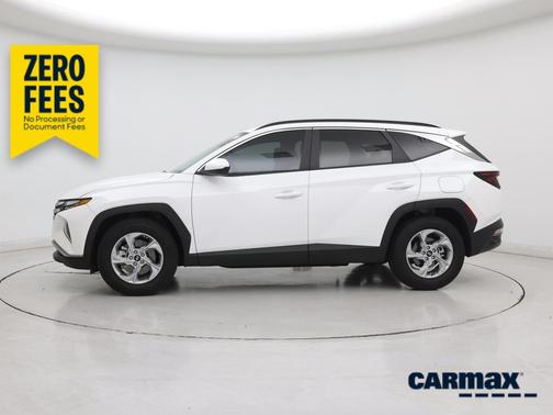 White 2024 Hyundai TUCSON SEL