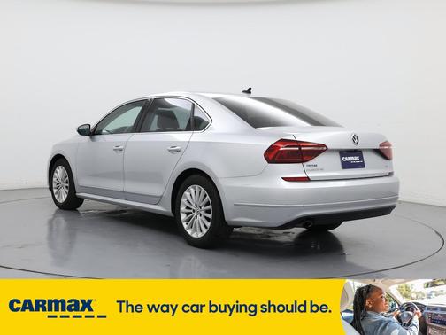 2017 Volkswagen Passat SE