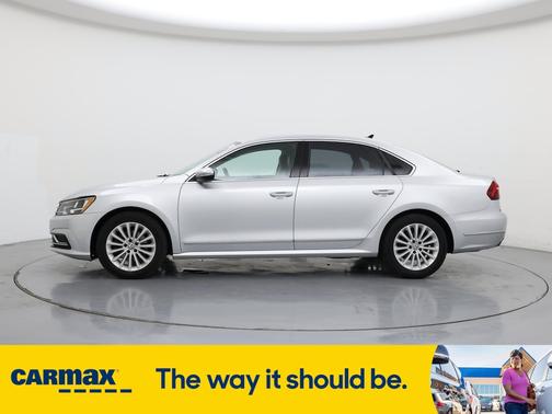 2017 Volkswagen Passat SE