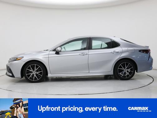 Silver 2021 Toyota Camry SE