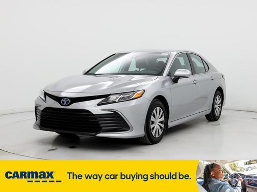 2022 Toyota Camry Hybrid LE