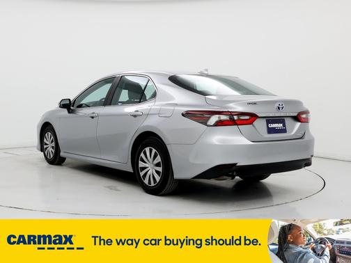 2022 Toyota Camry Hybrid LE