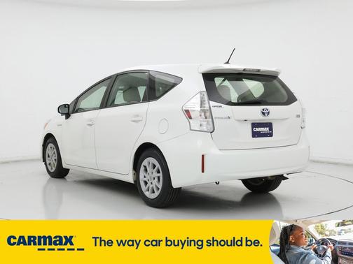 2013 Toyota Prius v Two