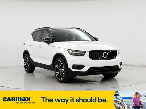 2021 Volvo XC40 T5 R-Design