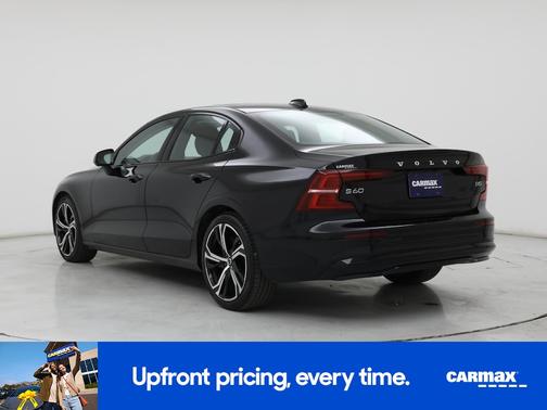 Black 2025 Volvo S60 B5 Plus