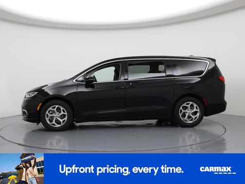 Black 2024 Chrysler Pacifica Limited