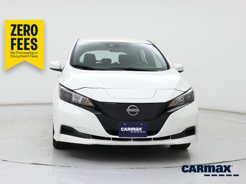 White 2024 Nissan Leaf S