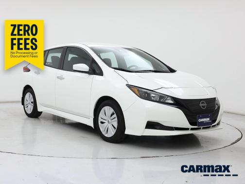 White 2024 Nissan Leaf S