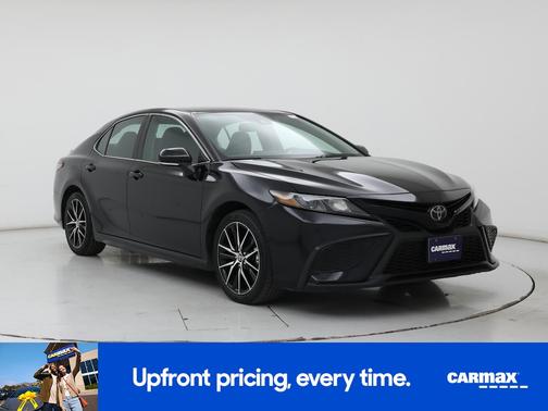 Black 2024 Toyota Camry SE