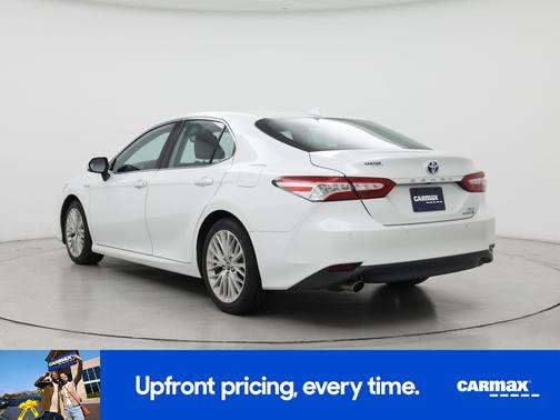 2020 Toyota Camry Hybrid XLE