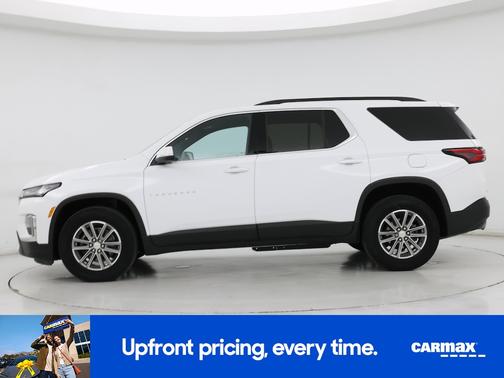 White 2023 Chevrolet Traverse LT Cloth