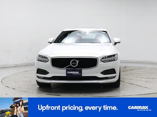 2018 Volvo S90 T6 Momentum