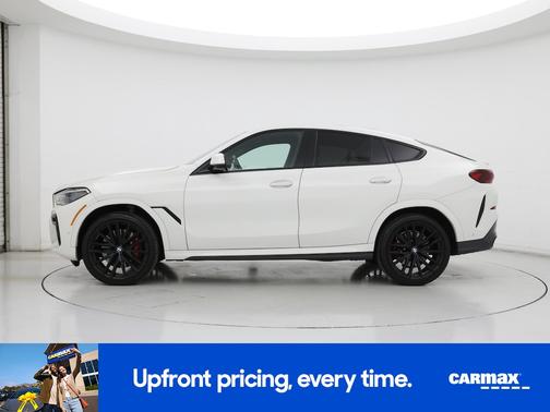 2022 BMW X6 M50i