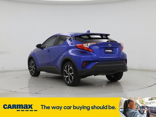 2022 Toyota C-HR XLE